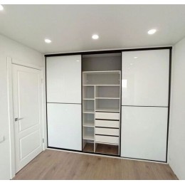 Dulap cupe incorporat in perete T-33