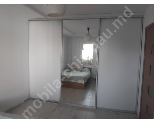 Dulap cupe 3 usi T-53