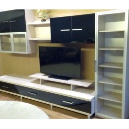 Mobila la comanda - Perete T-3