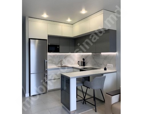 Бордово-белая кухня T-32 Бордово-белая кухня T-32