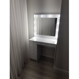 Masuta de machiaj T-11 Masuta de machiaj T-11