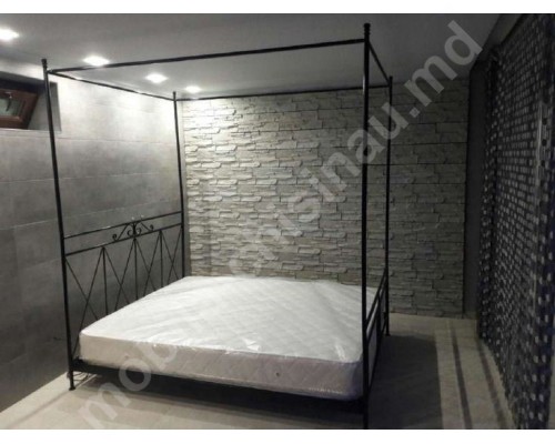 Pat din fier forjat la comanda Model- T-12