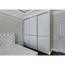 Шкаф купе  3 двери  T-66