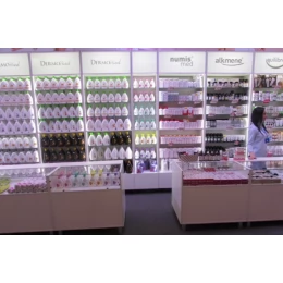 Vitrine rafturii pentru magazine  T-1