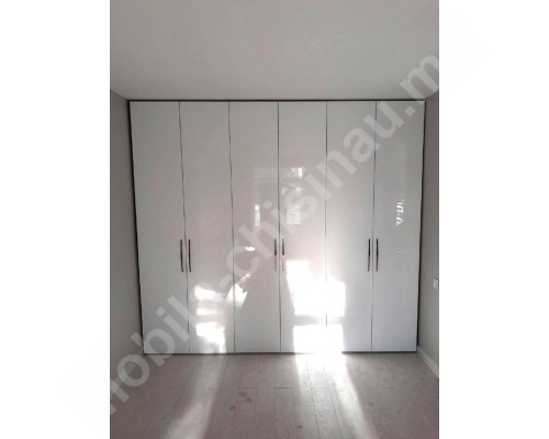 Dulap pentru dormitor fasade lucite T-50