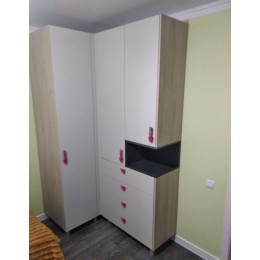 Dulap pentru dormitor pe colt T-57