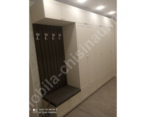 Mobilier pentru hol T-18