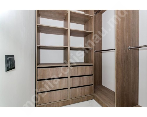 Dressing în stil modern T-23