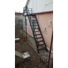 Металлическая наружная лестница 