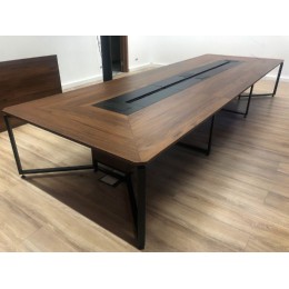 Masa  pentru sala de conferinta  