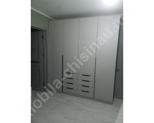 Dulap pentru dormitor 