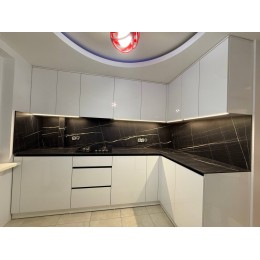 Кухня угловая  на заказ в Кишинёве, Молдова