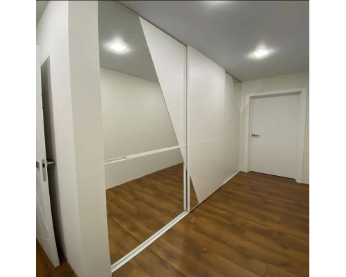 Dulap  cupe încorporat în perete