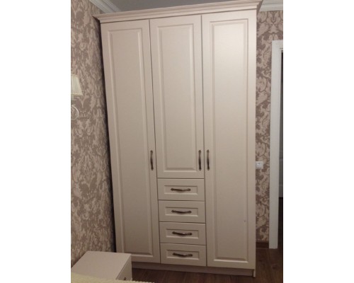 Dulap pentru dormitor stil clasic T-53