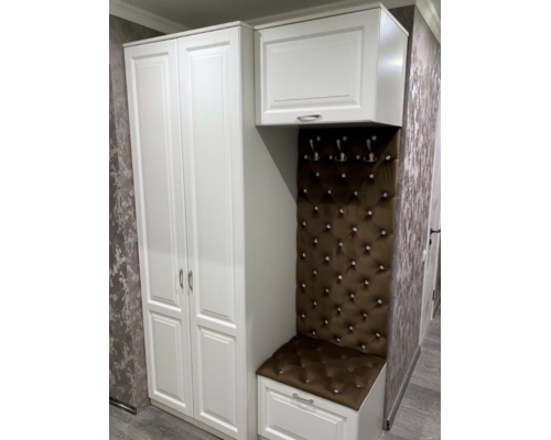 Mobilier pentru hol in stil minimalism T-15