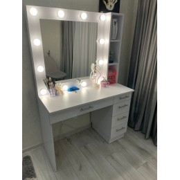 Туалетный столик с зеркалом Т-23