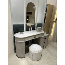 Туалетный столик T-6