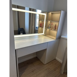 Туалетный  столик с подсветкой T-1