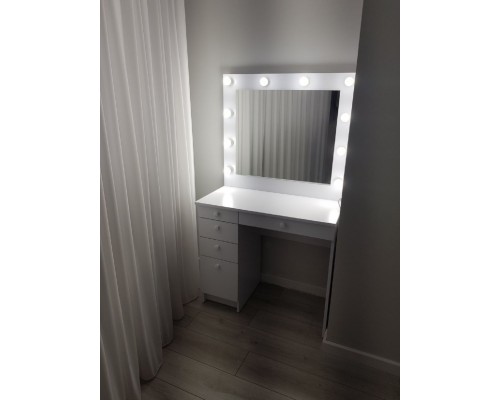 Masuta de machiaj T-11