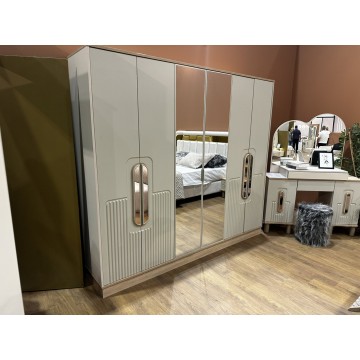 Dulap  pentru dormitor T-70