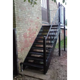 Наружная металлическая лестница Т-8