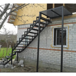 Наружная металлическая лестница Т-9