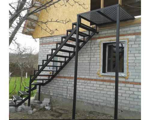 Наружная металлическая лестница Т-9