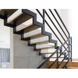 Металлическая лестница Т-3