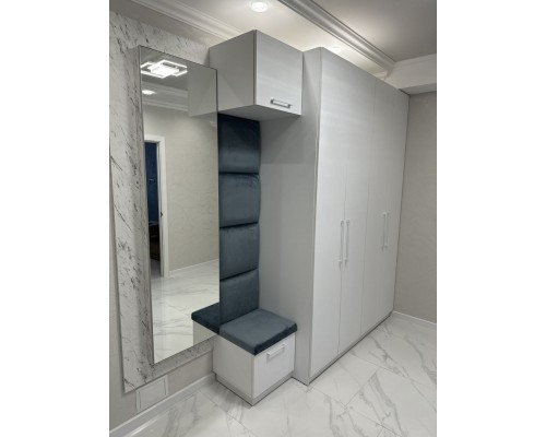 Mobilier pentru hol in stil modern T-34