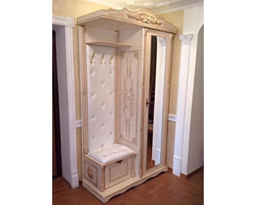 Mobilier pentru hol stil clasic A-3