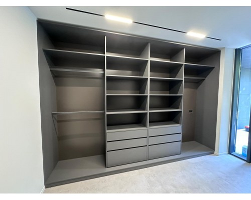 Гардеробная в современном стиле  T-21