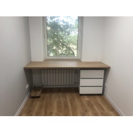 Стол письменный для школьника 