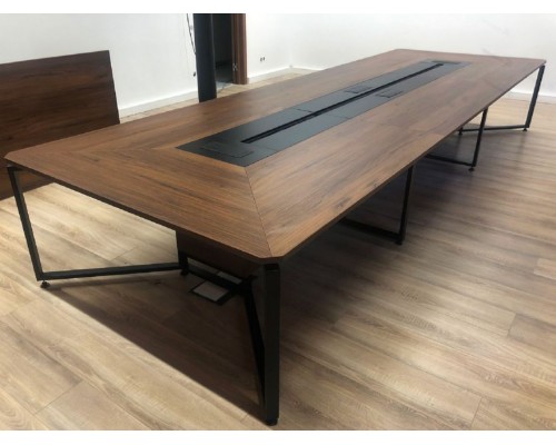Masa  pentru sala de conferinta  T-20