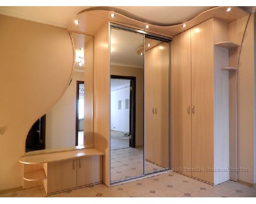 Угловой шкаф купе в прихожую T-13