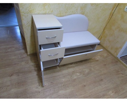 Tumba de incaltaminte T-14 Tumba de incaltaminte T-14