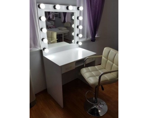 Туалетный  столик с лампочками T-32