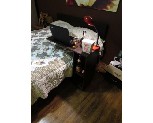 Стол для ноутбука на колесиках T-66