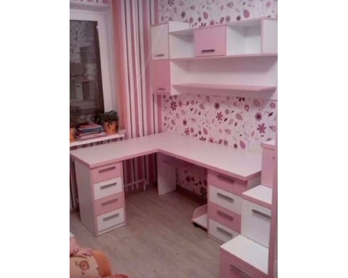 Угловой письменный стол для девочки T-14