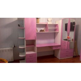 Письменный стол для девочки T-13