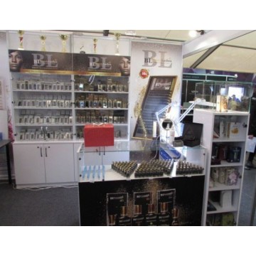 Vitrine pentru produse cosmetice T-3 Foto Vitrine pentru produse cosmetice Model T-3