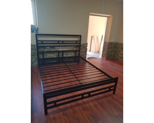 Кованая кровать черная T-78