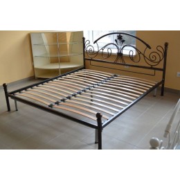 Кованая кровать T-24 Кованая кровать T-24