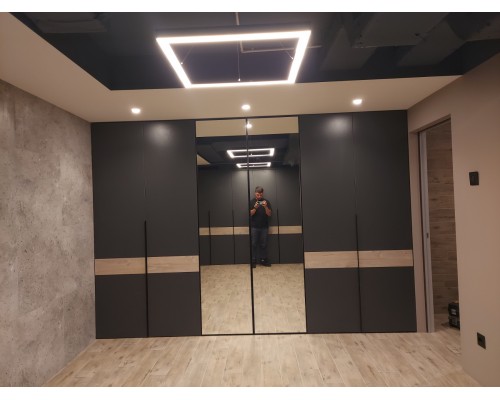 Шкаф для одежды T-5